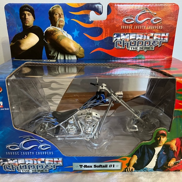 RARE | NWT | T-Rex Softball #1 | American Chopper | Scale 1:18 - Picture 1 of 2